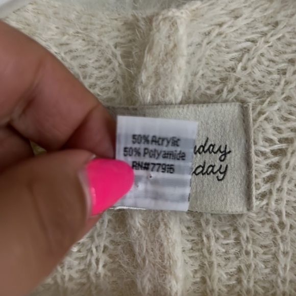 Anthropologie Saturday Sunday Fuzzy Cream & Gray Poncho Cardigan - Picture 4 of 7